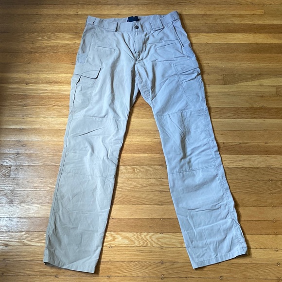 5.11 Tactical Cargo Pants Desert Tan - Picture 1 of 3
